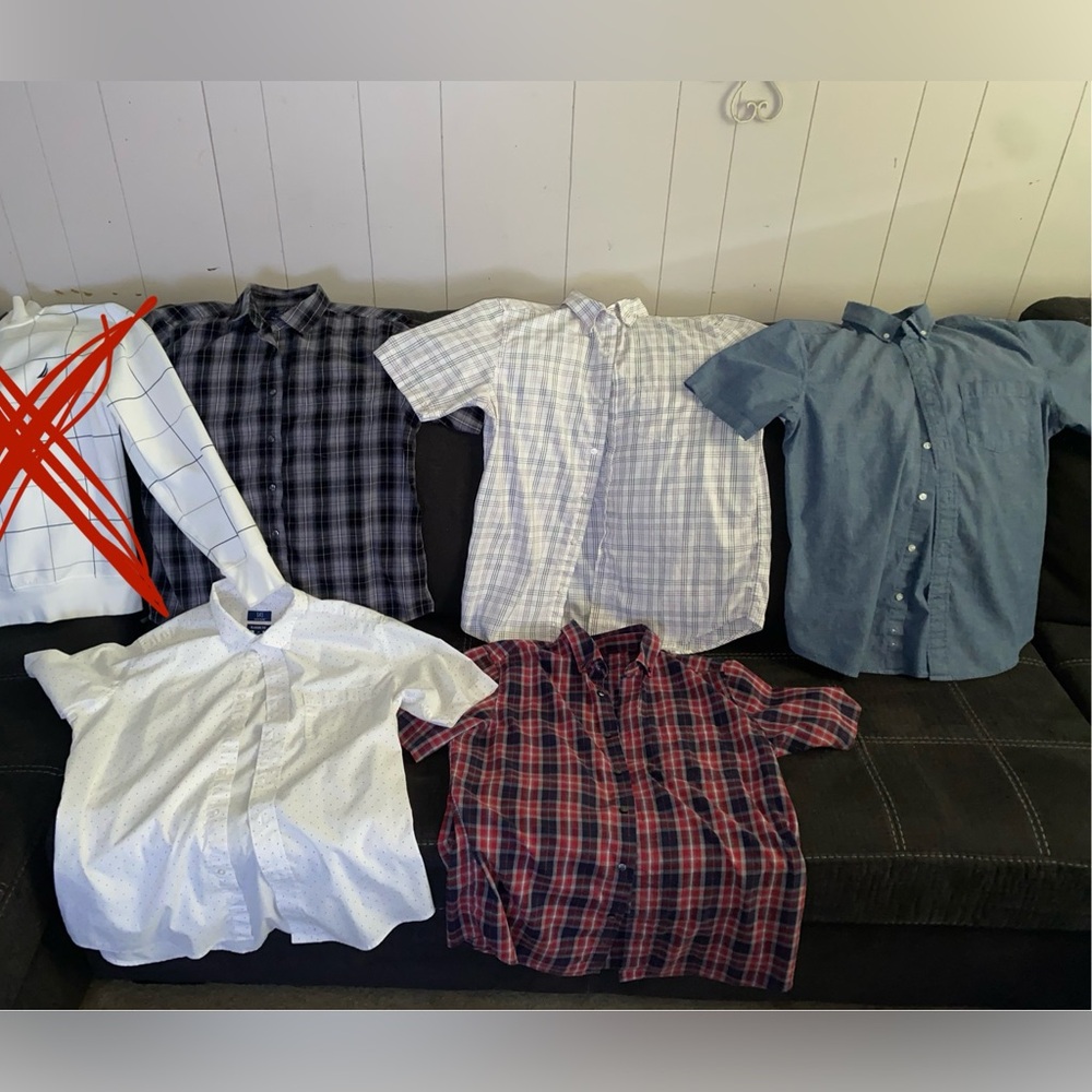 Men’s size Medium dress shirt/half zip bundle